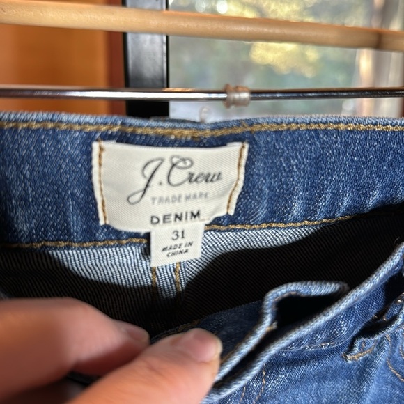 J. Crew Vintage Crop Jeans in Rhodes Medium Wash Frayed Distressed Size 31 - Picture 7 of 11